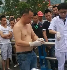 偶遇车祸 救还是不救？
