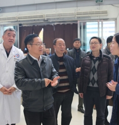 在绵省市党代表来院调研