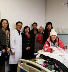抗震救灾英雄张春玲顺利产下一子,母子平安，即将出院