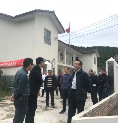 助力“三边”村落脱贫攻坚，绵阳市中心医院在行动