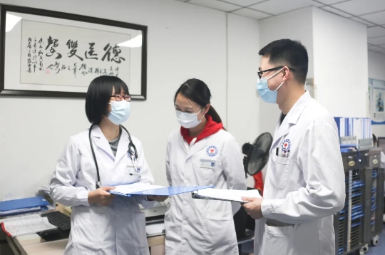血液内科博士许芳：矢志不渝，筑血液病患者健康堡垒