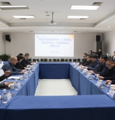 甘肃省陇南市第一人民医院李成学书记一行来院参访