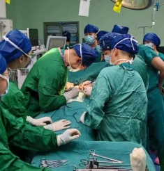 10月龄幼童胸腔巨大肿瘤，多学科协作“拆弹”患儿重获新生