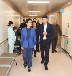 市政协主席李亚莲一行调研绵阳市中心医院经开分院运行及核医学发展情况