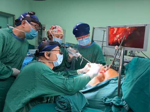 不开胸的心脏“生命通道”重建术---微创下冠脉搭桥术