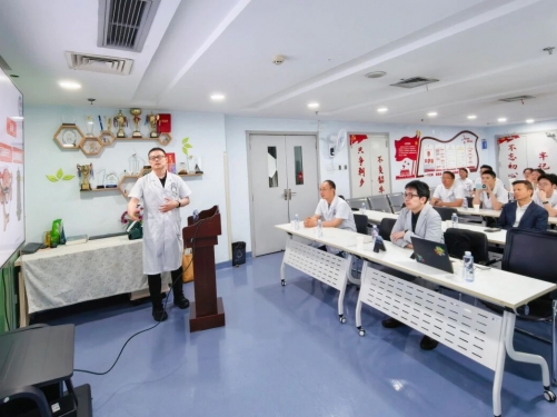 国际学术交流赋能脊柱微创发展 泰国脊柱微创协会主席来院开展学术交流